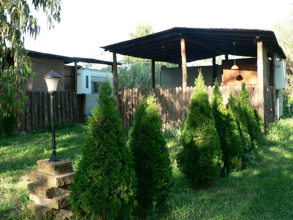 International Glamping Lago Di Bracciano Trevignano Romano Luaran gambar